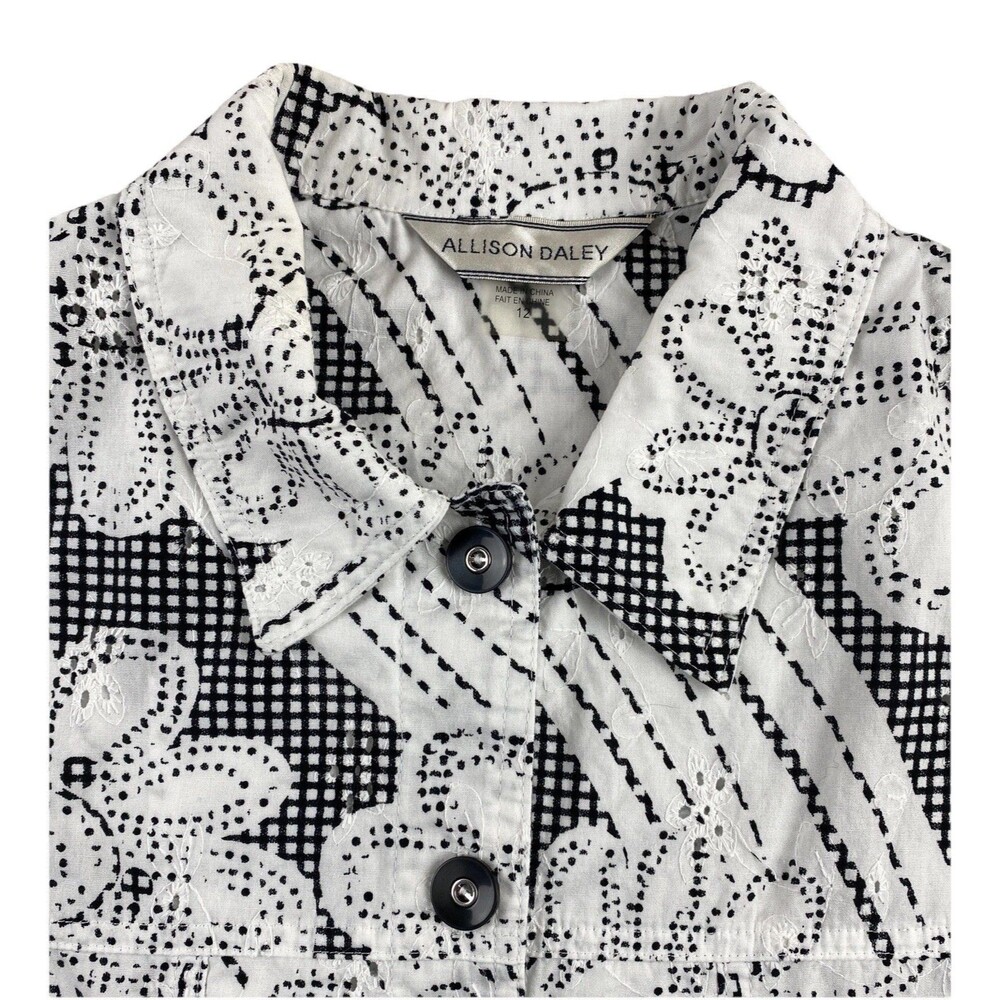 Allison Daley Black White Daisy Eyelet Blouse Sz 12 Coastal Grandma Cottagecore